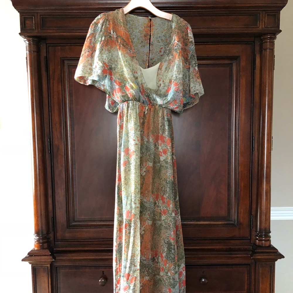 Alice + Olivia Flowy Flowery Maxi Dress in XS!!!